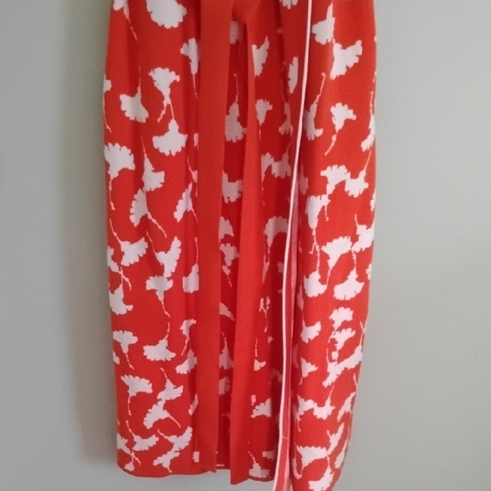 Diane Von Furstenberg Small Collared Wrap Dress NWT - Picture 3 of 5